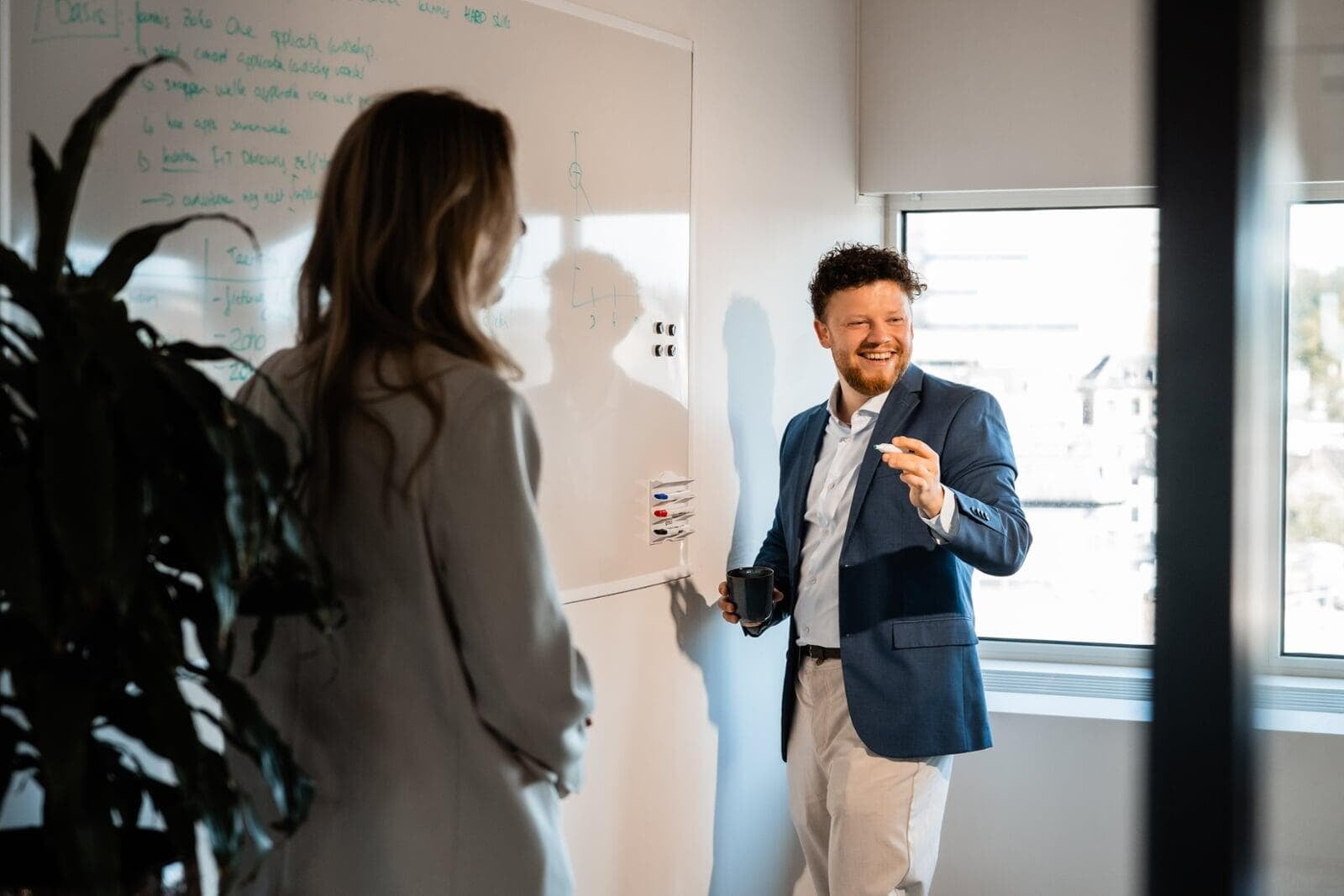 FIT Product Owner in gesprek tijdens een consultancyopdracht bij een klantorganisatie